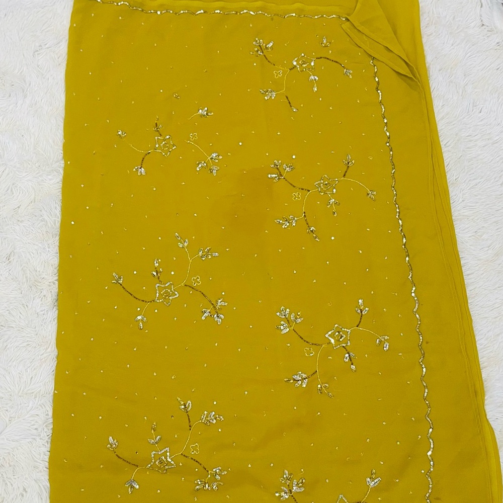 COPY - Yellow saree